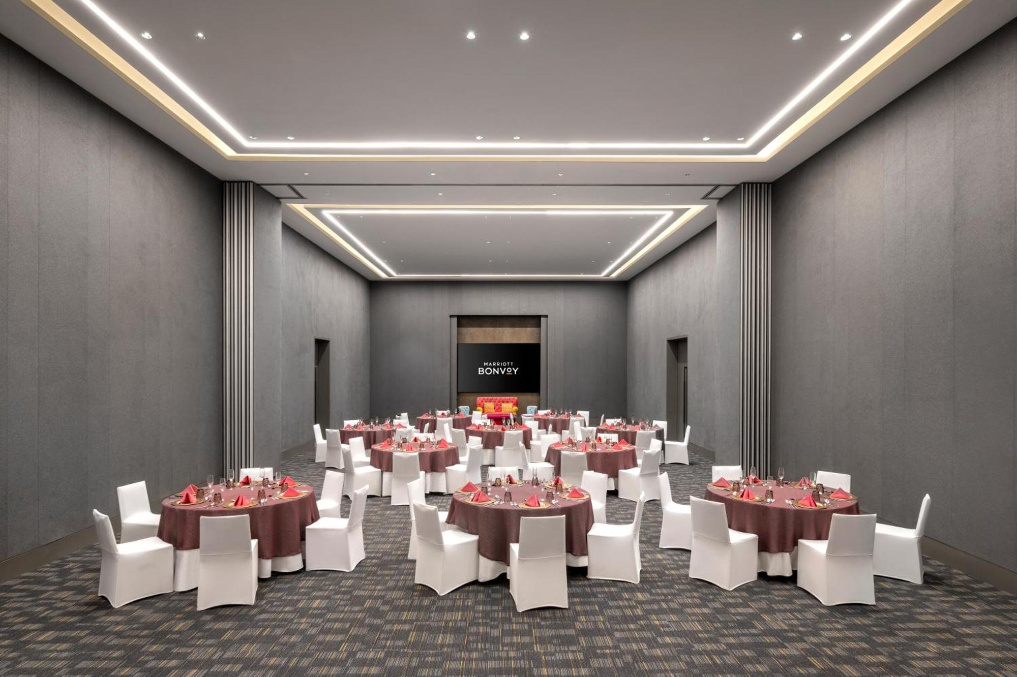 Moxy Bengaluru Airport Prestige Tech Cloud Hotel Devanahalli Exterior foto